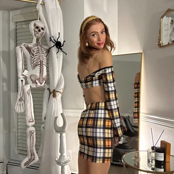 Yellow Plaid Set 💛🖤 Clueless Look - Picture 3 of 10